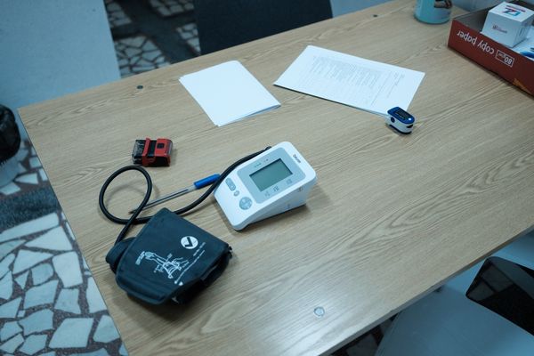 Jó pénzért adták az oltásigazolást a határnál