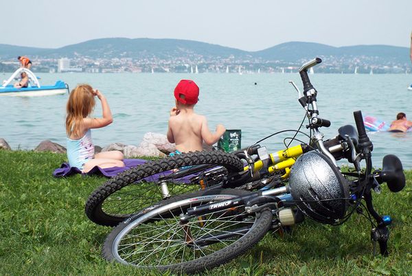 Bekerítettük magunknak a nagy tavat