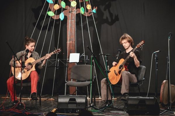 Nagy dózisú, zenével adagolt költészetet hallhatsz