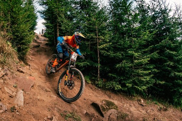 Ha valaki lemegy ezen élve, megnyerte a versenyt