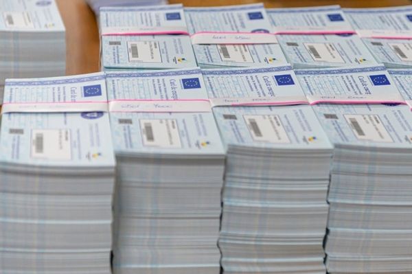 Meghosszabbították az energiakártyák érvényességét