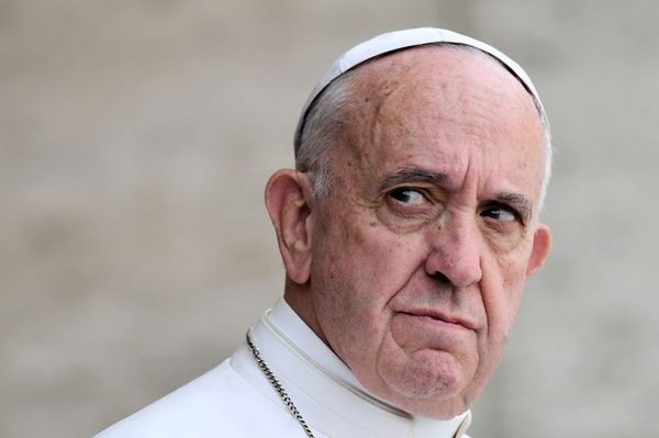 Ferenc pápa: ne legyenek meleg papok