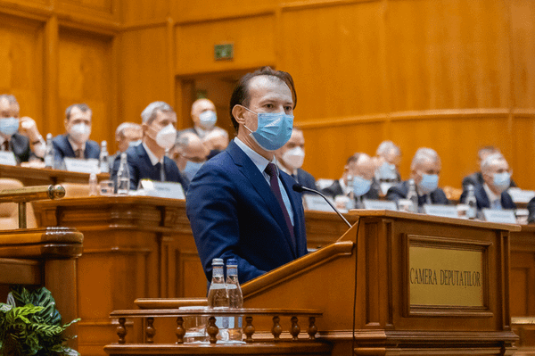 Hétfőn hosszabbítanák a vészhelyzetet