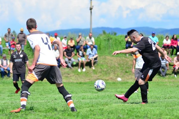 Eltiltották a verekedő focistát