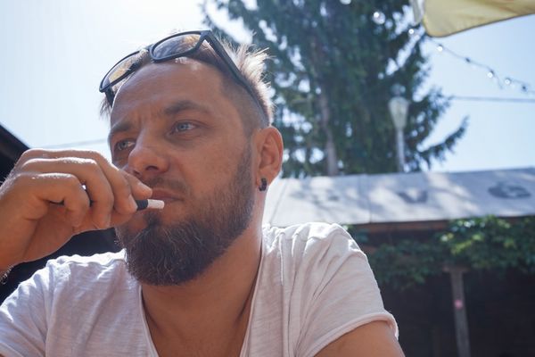 Csak úgy vagyunk egymásnak. Csendben, néha.