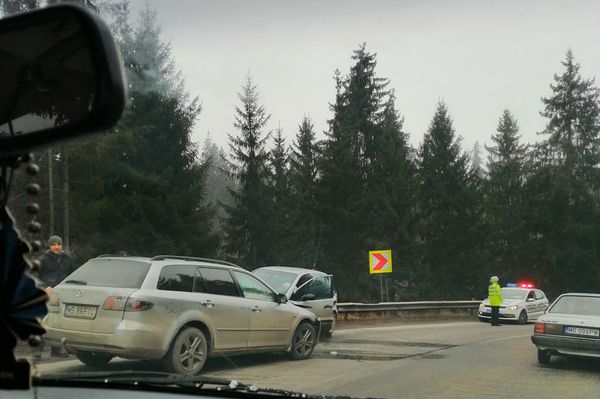 Két frontális ütközés volt vasárnap