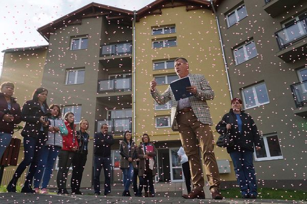 Letörölték Gálfi konfettis videóját