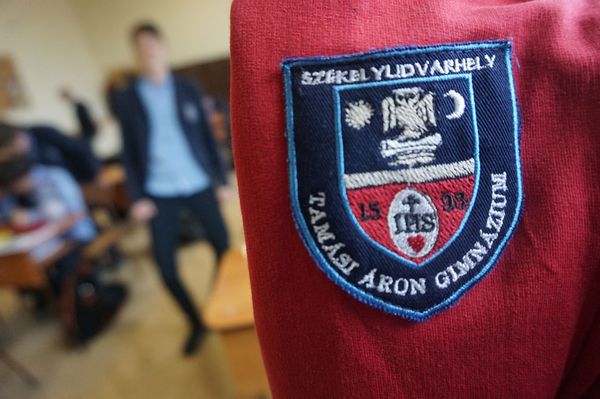 9,87-et érettségizett a város legjobbja: a gimis HR1046956