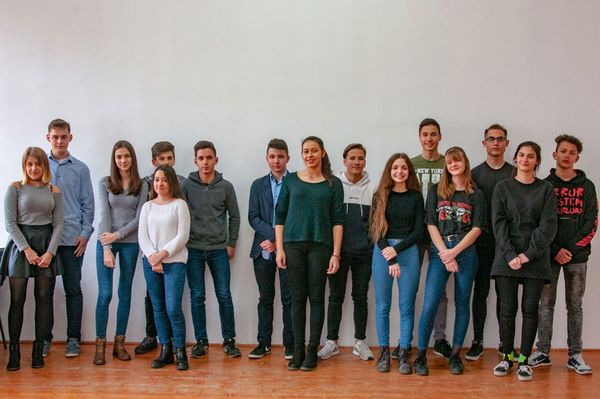 Ők nyerhetik meg a városi gólyabált