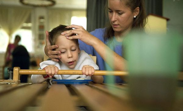 Segíteni jönnek a Pető Intézet munkatársai