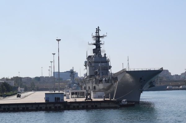 Román hajót is eltaláltak az orosz drónok