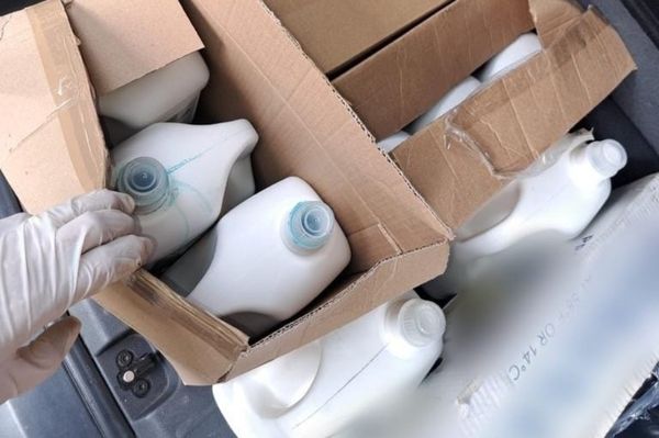 Több mint 400 liter mosószert foglaltak le