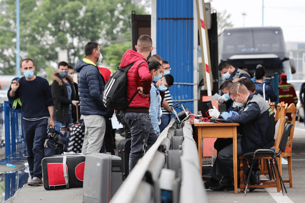Külföldről kinek kell karanténba vonulnia, kinek nem?