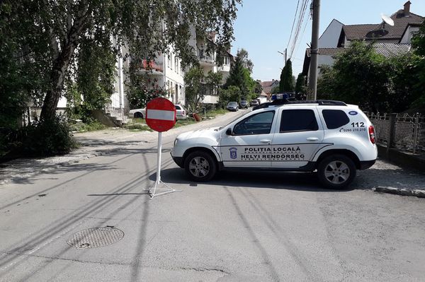 Még két napig tilos behajtani a Kuvar utcába