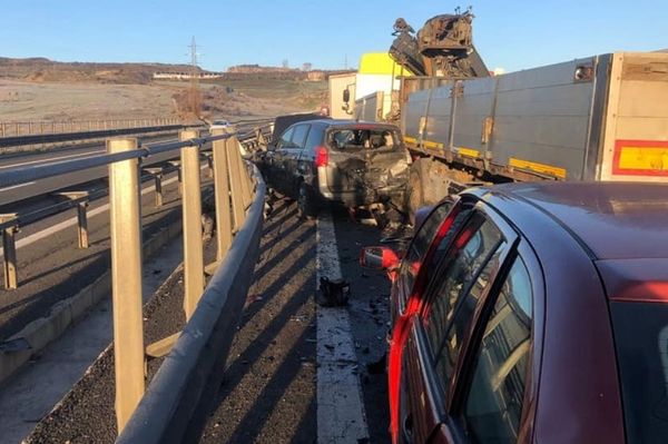 Tömegkarambol a tordai autópályaszakaszon