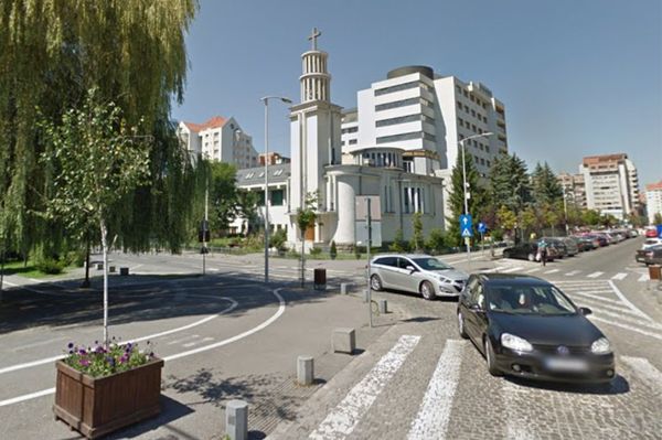 Az ortodox templom előtt vertek meg egy fiatalt Csíkszeredában