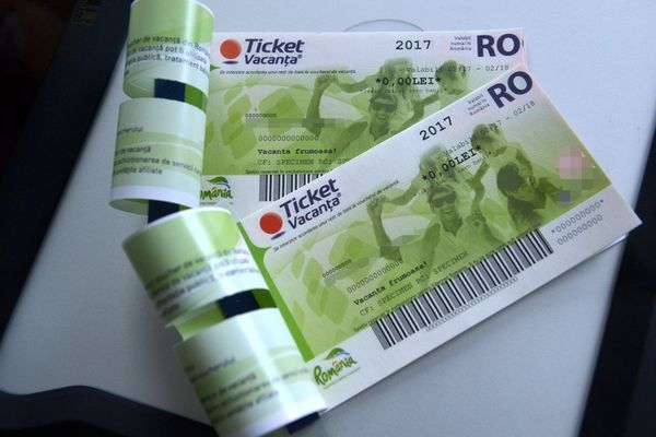 Szenátus: jár az üdülési csekk a magánszektornak is