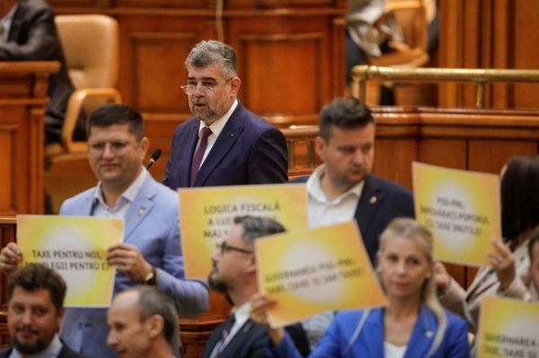 Saját bőrén viszi át a megszorításokat a kormány