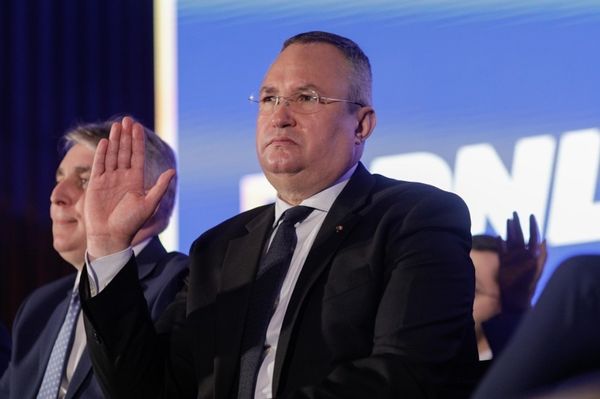 Ciucă: Románia nem adja fel Schengent