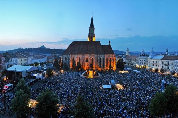 Kolozsvárra költözik Erdély