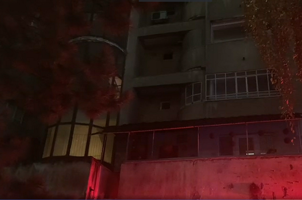 Robbanás történt egy kolozsvári tömbházban