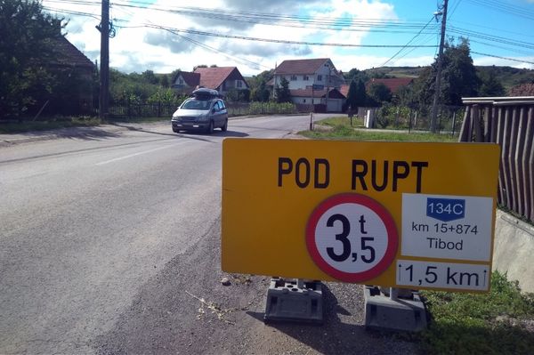 Mindkét sávon szabad az út Tibód felé