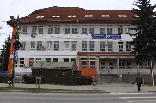 78 koronavírusos beteget ápolnak a megyében