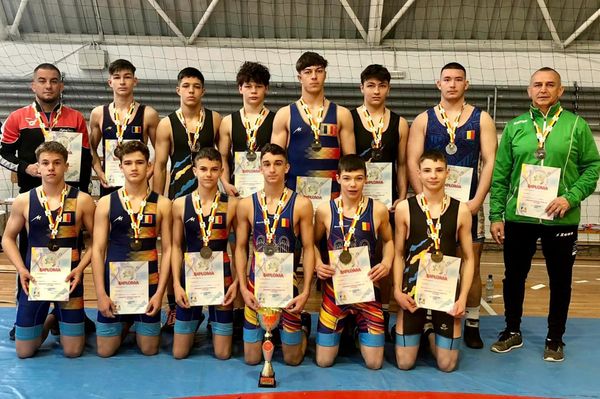 A vásárhelyiekkel közösen birkózott meg a feladattal az ISK