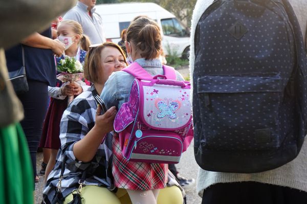 Szabadságot kaphatnak a szülők, ha bezárnak az iskolák