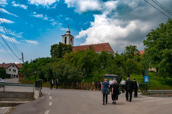 Házi elkülönítésből temetésre?