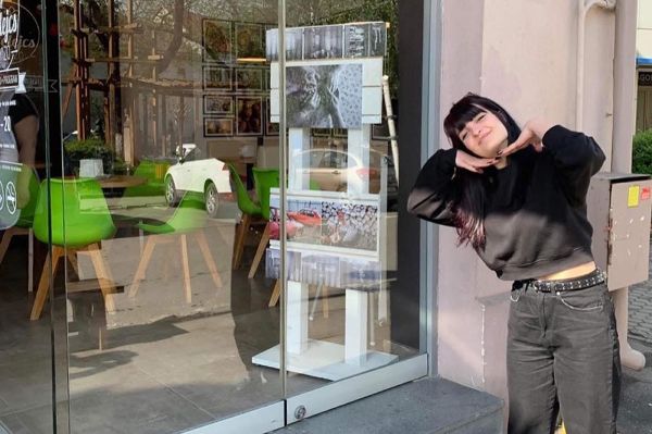 Figyeld a kirakatokat!