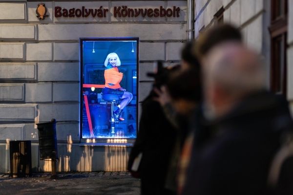 Utoljára válik nézőtérré az utca ebben az évadban