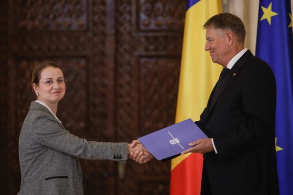 Letette esküjét az új oktatási miniszter