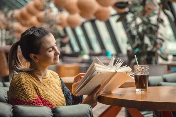 Holnaptól három nap könyv