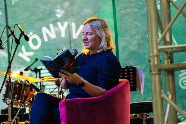 Itthon egy kicsit minden más