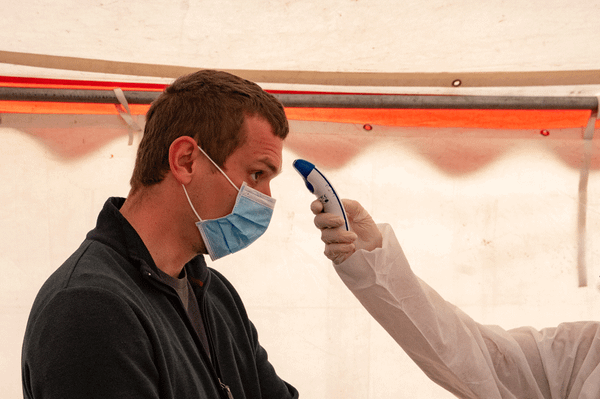 Nem küldik haza a lázas választópolgárokat