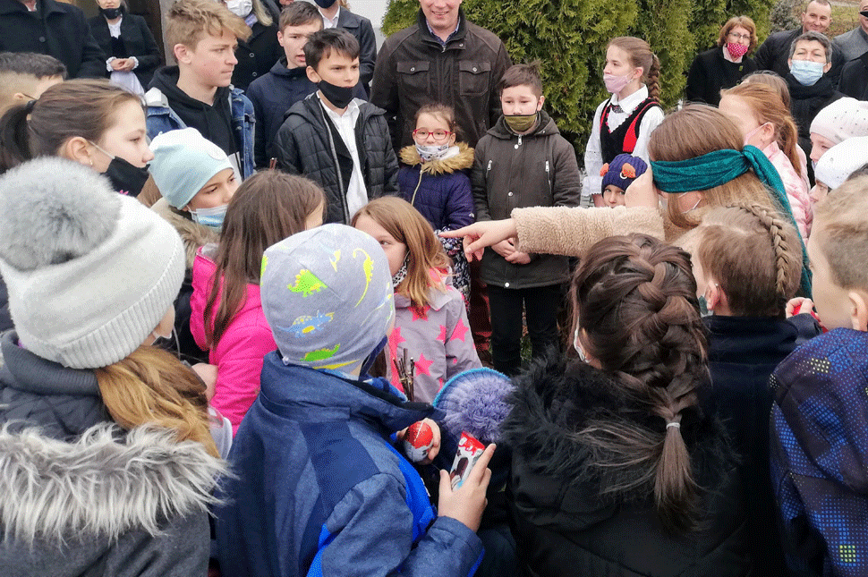 Akire rámutatok, az legyen a kiválasztott