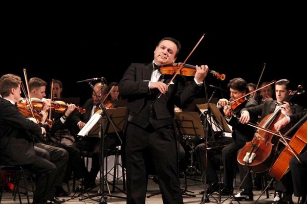 Jótékonysági koncert Mága Zoltánnal