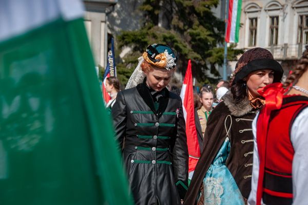 Emlékezzünk a tizenhármakra!