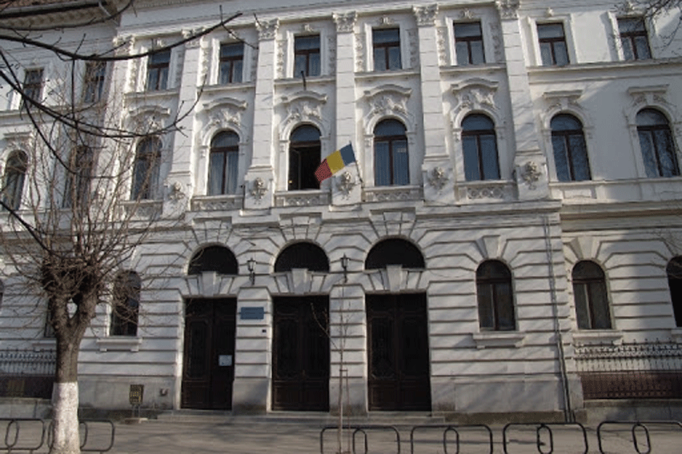 Jogerősen megnyerte az egyik pert a városházától menesztett igazgató