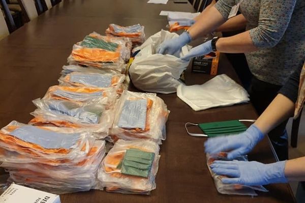 Ingyen maszk a rászorulóknak