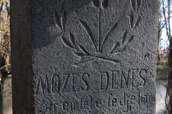 Mit mesélnek a kövek?
