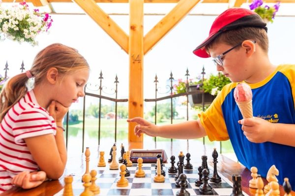 Sakkozol és versenyeznél?