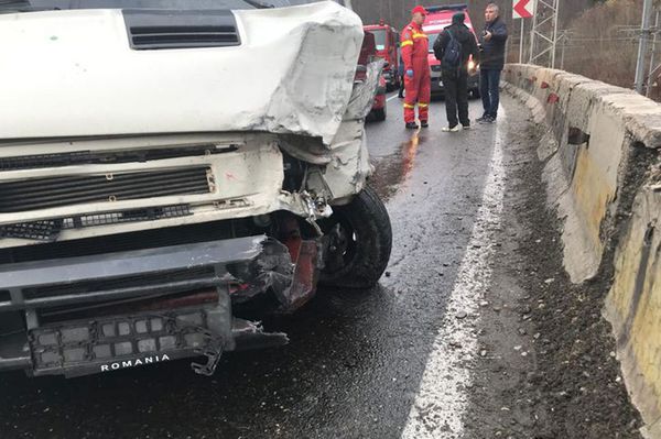 Buszbalesetek, halálos fagy, bezárt iskolák – ezt hozta az országba a tél