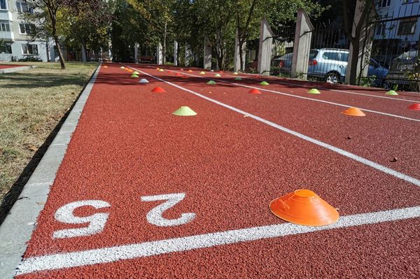 Oktatási időn kívül is ingyen használhatnák a sportpályát a diákok