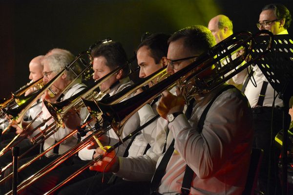 Udvarhelyen swinggel a Moson Big Band