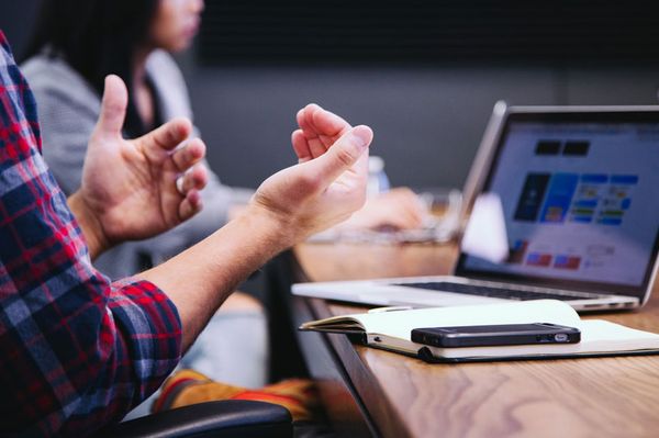 Ennyi munkaszerződést bontottak fel