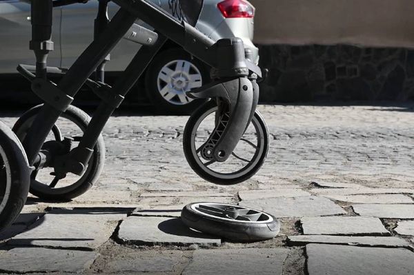 Babakocsival Udvarhelyen? (videó)