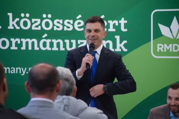 Főleg csíki fejlesztéseket ígért az udvarhelyieknek a sportminiszter