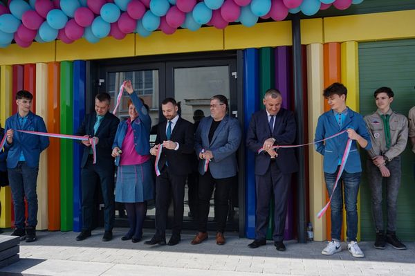 Az egyszervolt iskola egyszercsak lett tornatermének meséje